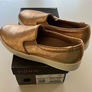 Vionic Avery Metallic Suede Rose Gold Slip Ons size 7.5